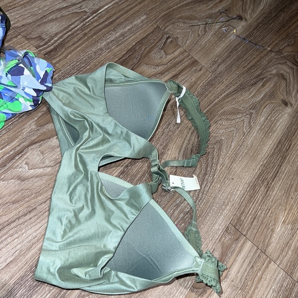 ☘️Sunnie wireless lightly lined blossom lace strap bra - Picture 6 of 7